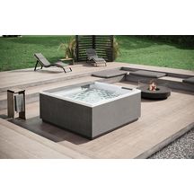 SPA Divina XL version standard avec Aqua Clean+Led blanc finition coque blanc finition assise et appui-tête Steel Réf : DOXL5O8X0-W10T3