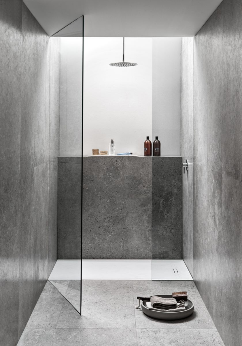 Receveur de douche rectangulaire Sestra à poser/à encastrer blanc/structure ardoise 140x80cm Réf. 550.256.00.2