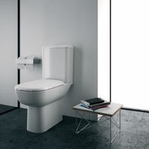 Wc au sol à fond creux Smyle - Rimfree - avec réservoir attenant - avec abattant Wc - 63,5 cm - blanc Réf. 500.822.00.1