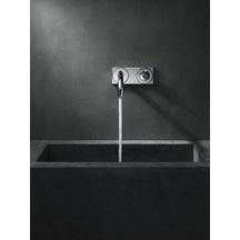 Mitigeur de lavabo mural Axor UNO² encastré avec bec long de 225 mm et plaque de recouvrement, chromé réf. 38115000