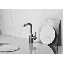 Mitigeur lavabo monocommande ESSENCE taille L Hard Graphite brossé Réf. 24174AL1