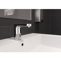 Mitigeur lavabo électronique Vernis Blend en eau froide sur batterie Chromé Réf. 71503000