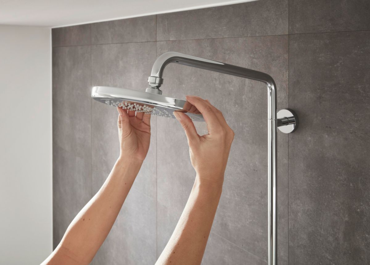 Showerpipe CROMA 220 douche avec thermostatique réf. 27185000