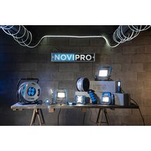 Projecteur de chantier en aluminium sur secteur repliable 30W Novipro