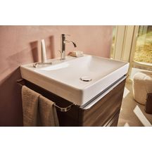 hansgrohe Xelu Q Meuble bas pour plan vasque 580/475 avec 2 tiroirs, caisson Noyer foncé, Finition de la poignée: Chrome