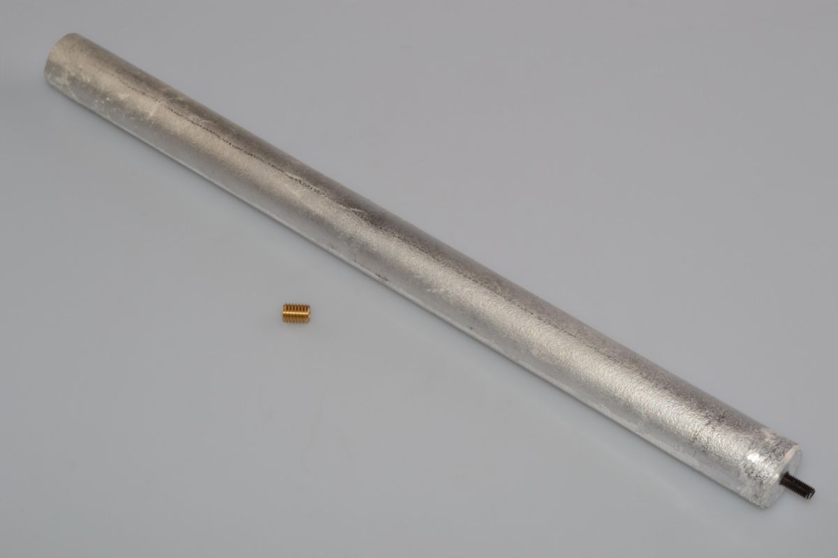 Anode d:32 l:295 m8 réf : 60001570