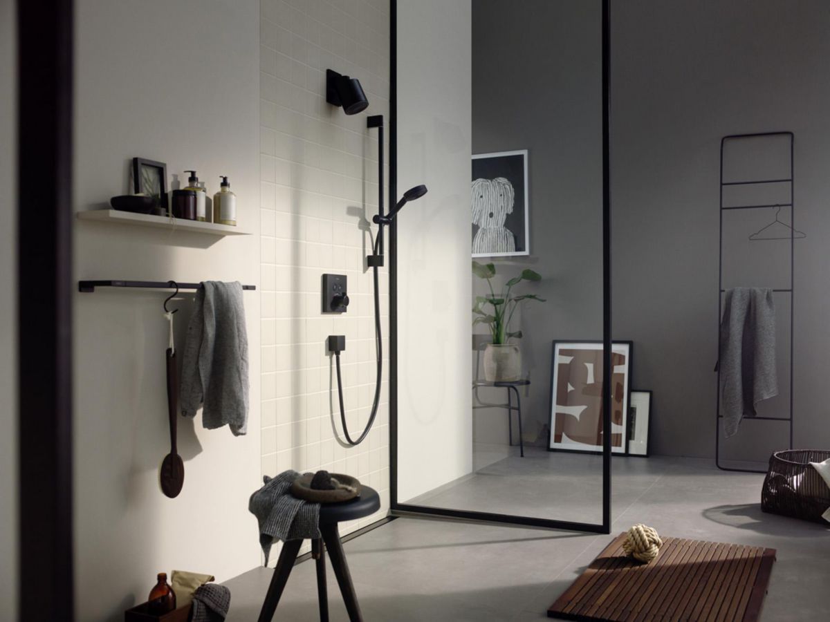 hansgrohe Pulsify Select S Set de douche 105 3jet Relaxation avec barre C 65 cm, Noir mat