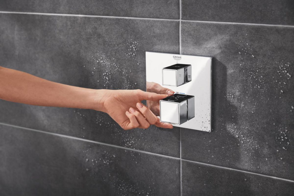 Pack douche encastrée avec Rainshower Mono 310 Cube Chromé Grohtherm Cube Réf. 34868000