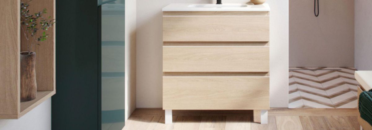 Meuble sous vasque mélaminé Luciole 3 niveaux 3 tiroirs largeur 80 cm finition hickory clair poignée profil blanc satiné pieds en métal laqué blanc satiné réf : 585842-HC-BS-BS