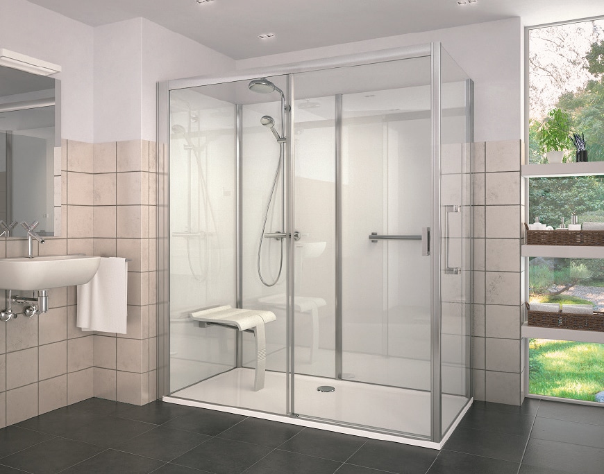 a cabine de douche Vinata de Roth répond à la plupart des besoins et des configurations, en angle ou en niche (entre deux murs), y compris s’il existe une fenêtre.